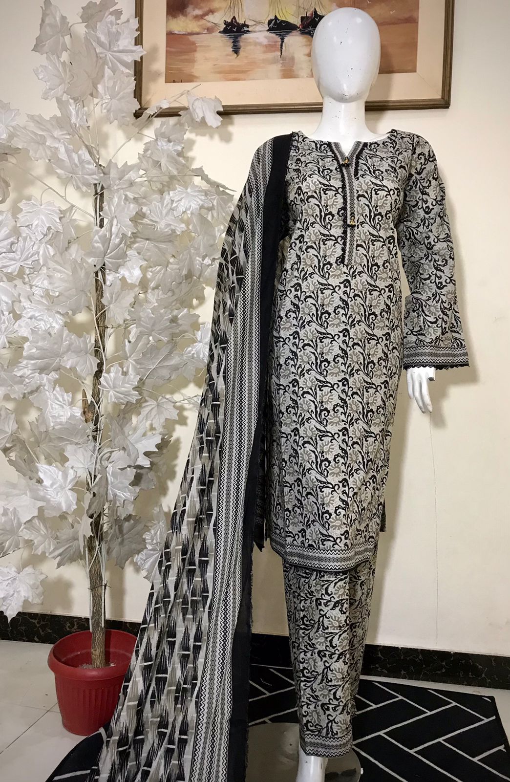 Bin Saeed Printed Lawn Stitched 3 Piece - SM 788 - BS25EL - grey/black - Summer Collection