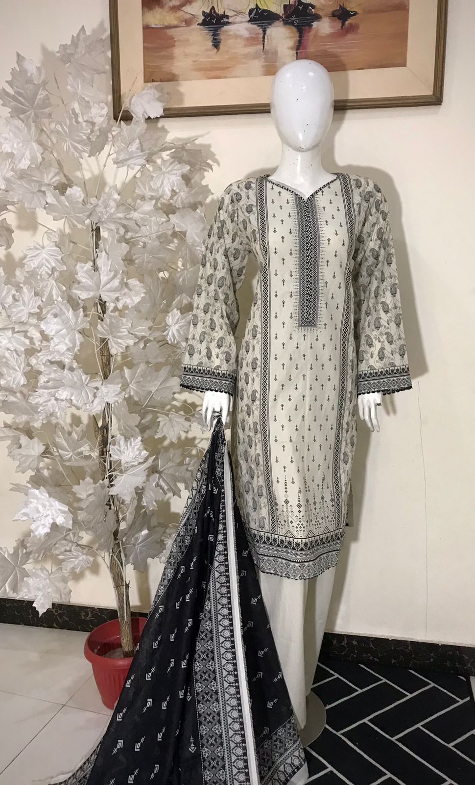 Bin Saeed Printed Lawn Stitched 3 Piece - SM 788 - BS25EL - half white with black - Summer Collection